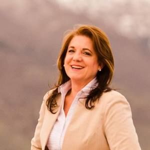 Meet your Posher, Julie